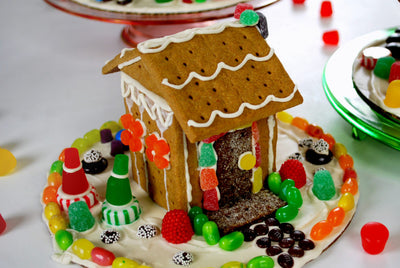 Graham Cracker Gingerbread Houses