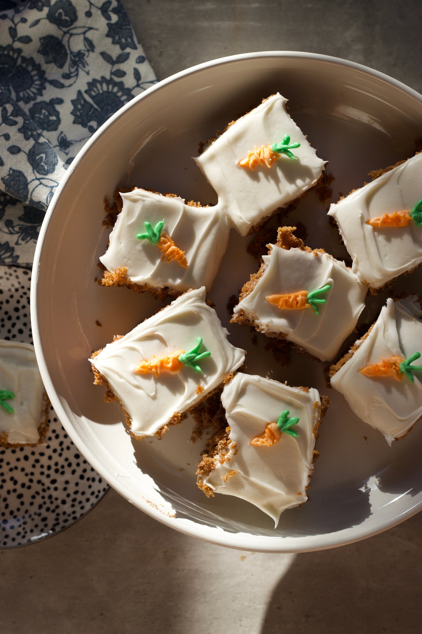 Image of the Carrot Cake Bars Recipe