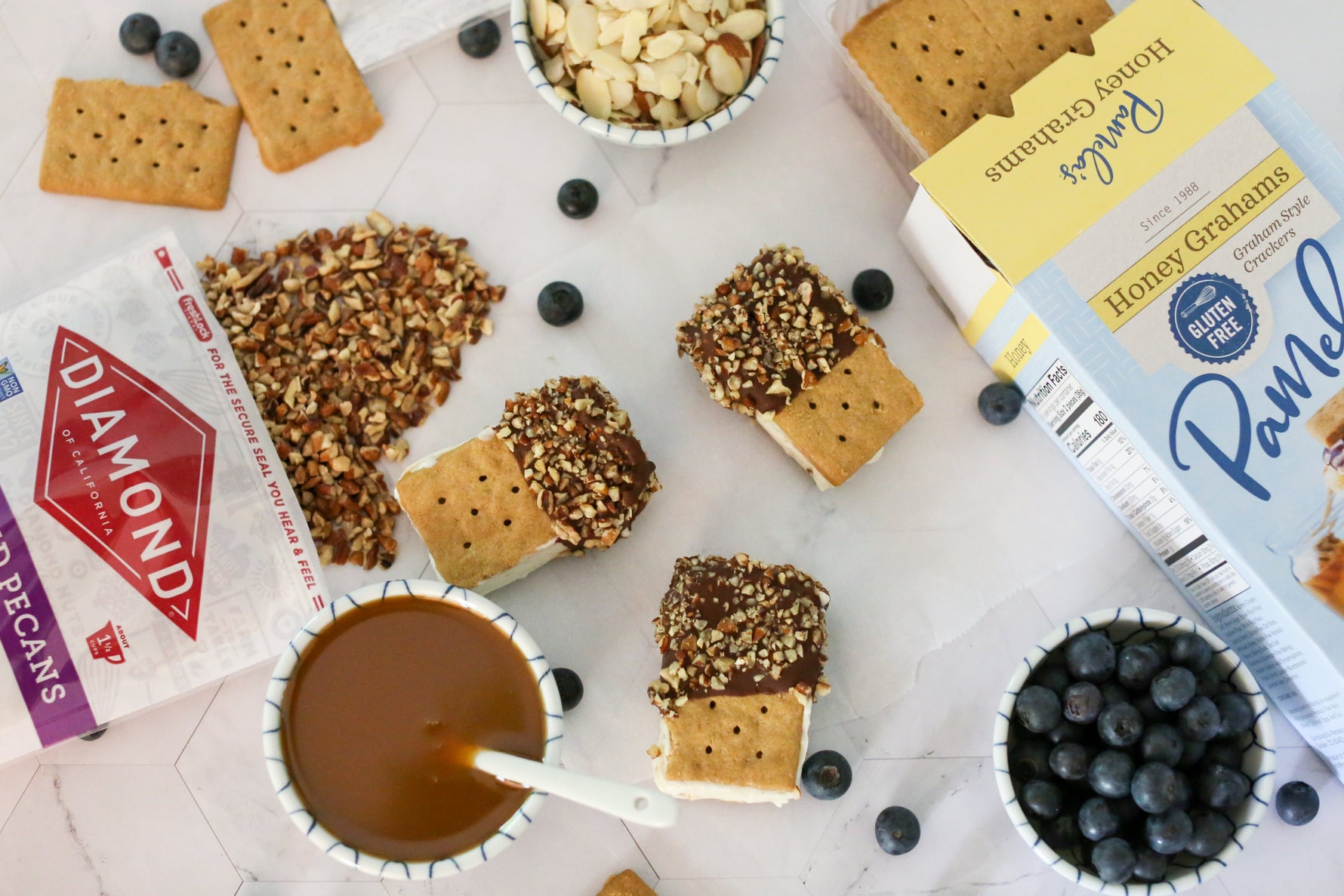 Image of the Ice Cream Sandwiches with Graham Crackers Recipe
