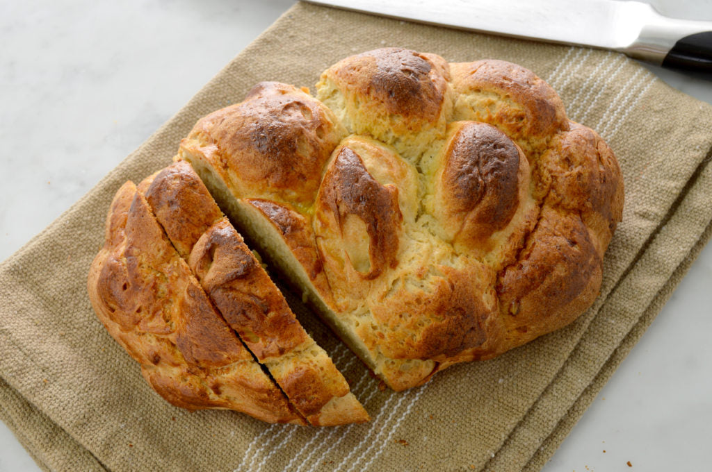 Image of the Challah Bread in a Mold Recipe