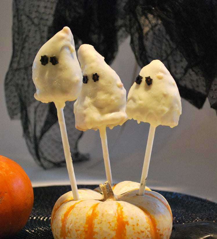 Image of the Ghost Cake Pops Recipe
