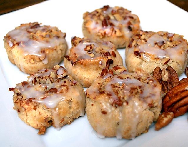 Image of the Mini Pecan Sweet Rolls Recipe